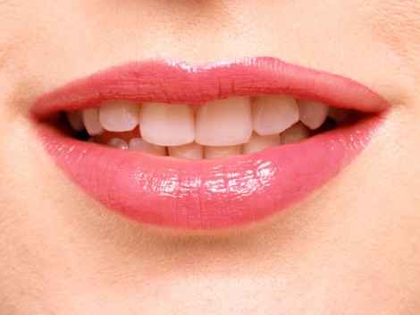 Рак может спровоцировать зубная нить