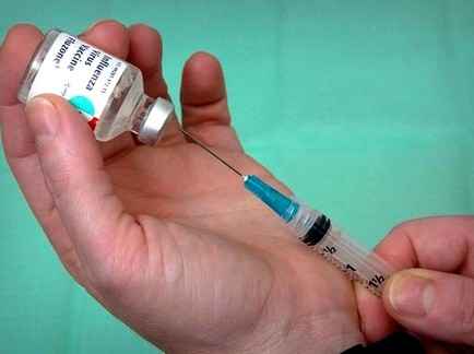 Ученые создали новую вакцину от менингита